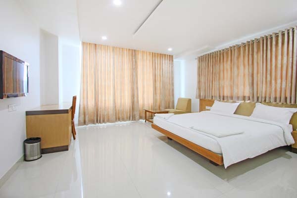 Sybaritic Suites